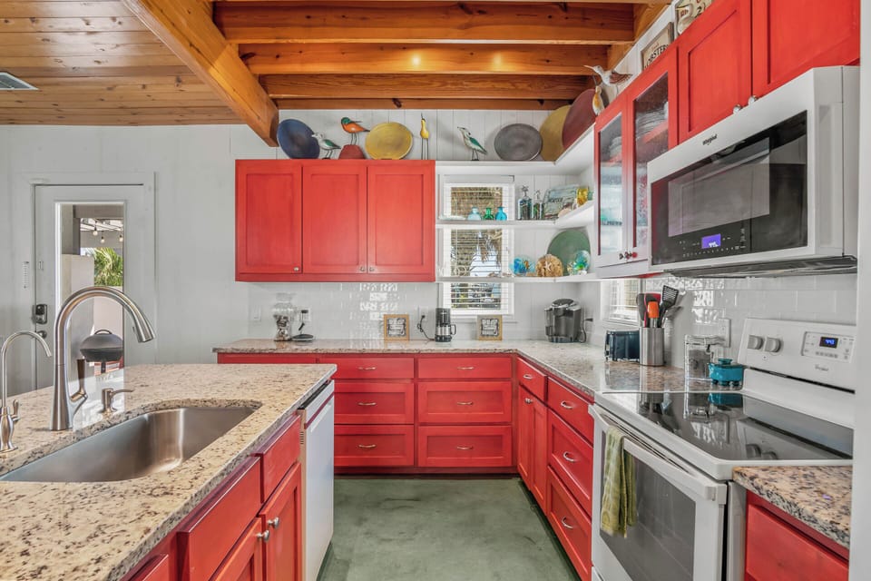Full Kitchen