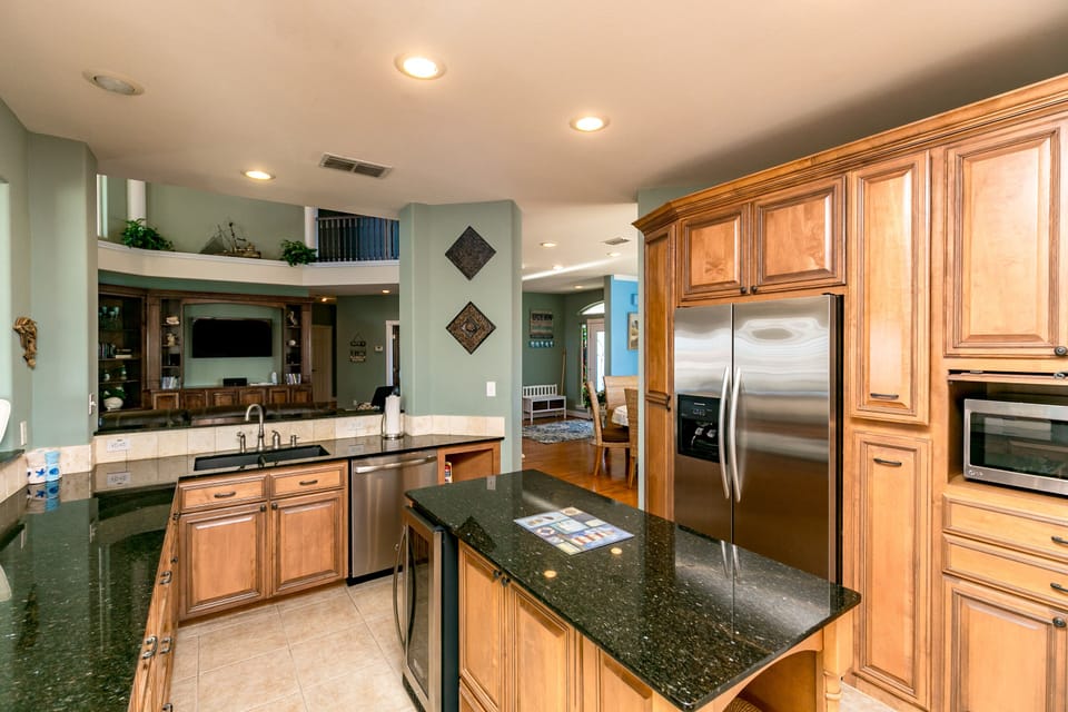 Full Kitchen