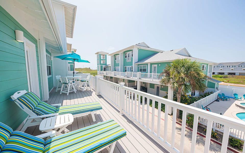 Shady Balconies, Magical Moments