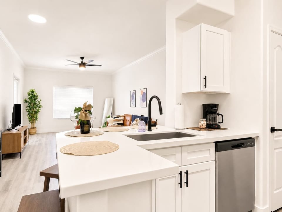 Fully equipped kitchen