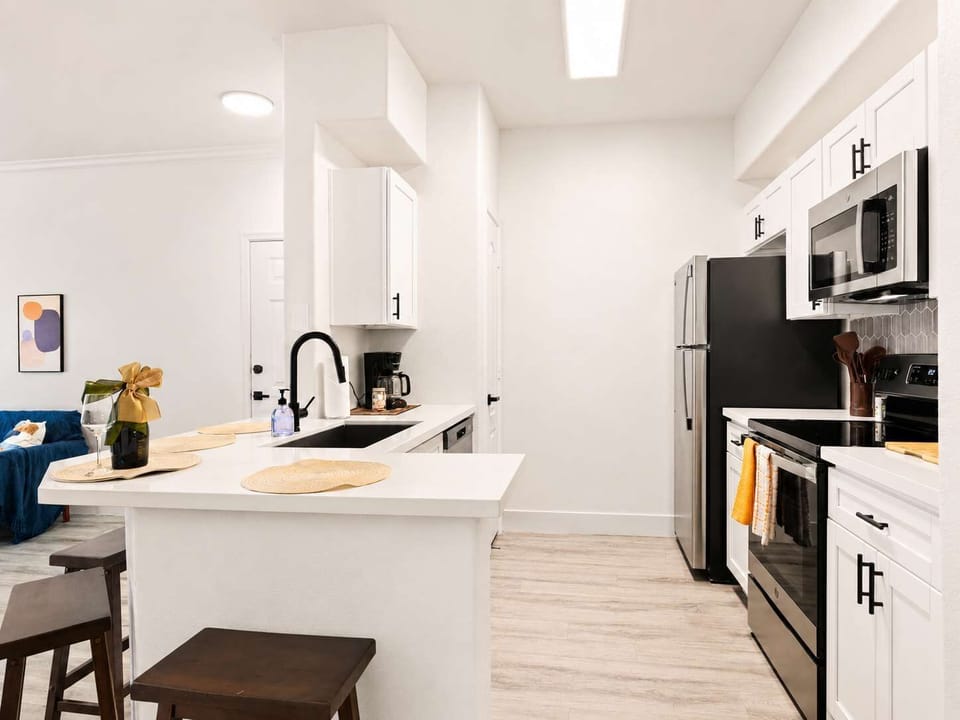 Fully equipped kitchen