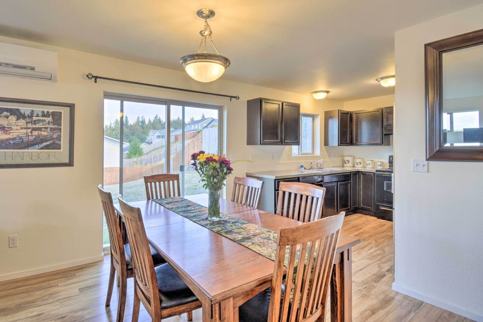 Dining Area | 1st Floor