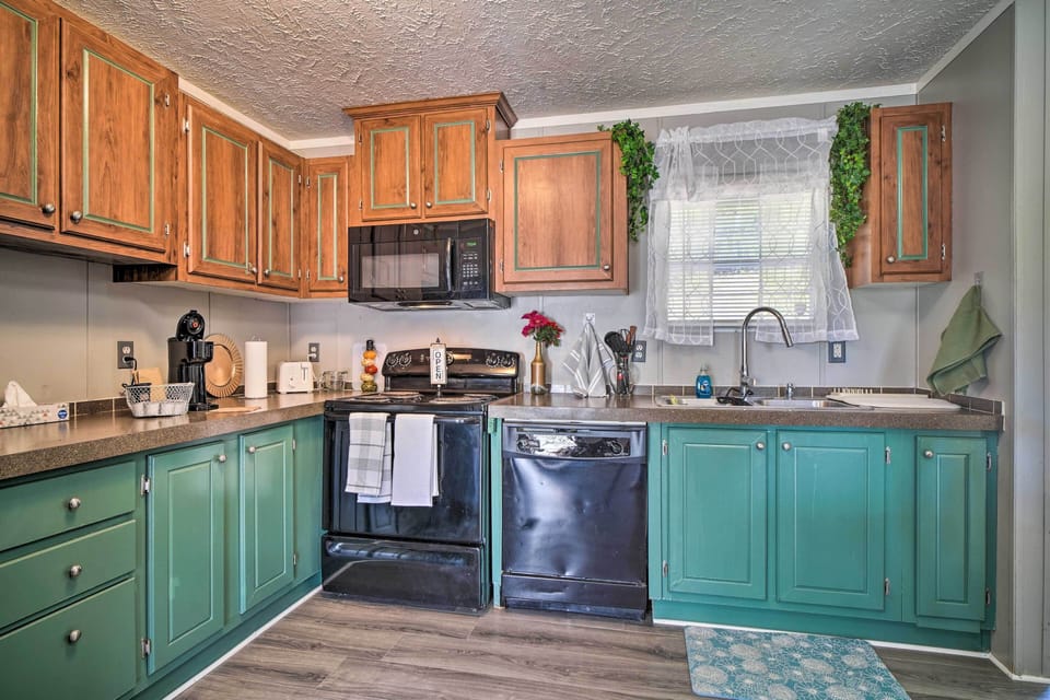 Kitchen | Coffee Maker | Toaster | Blender