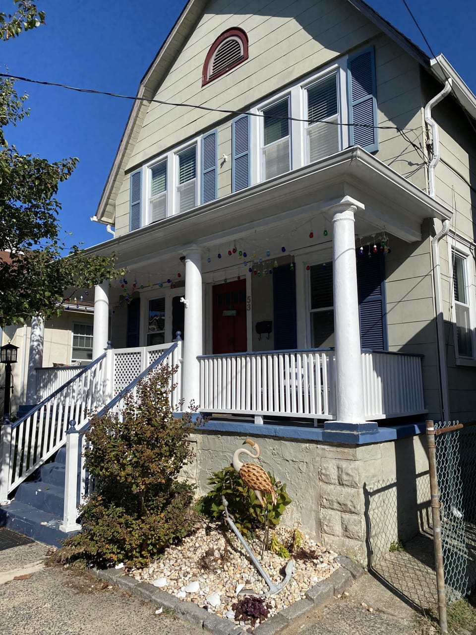 Front Porch Extends from side to side