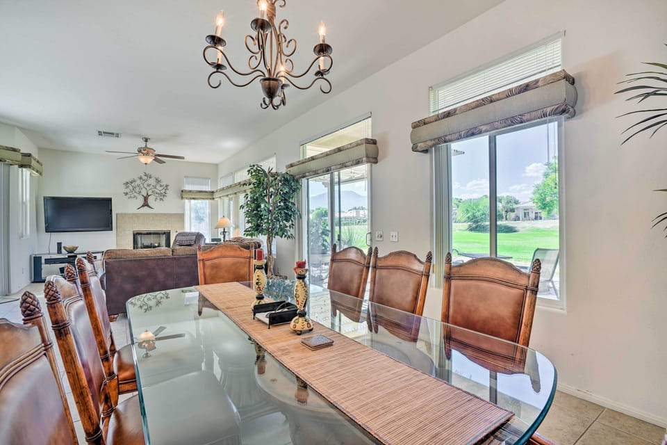 Dining Room | Full Kitchen | Dishware & Flatware