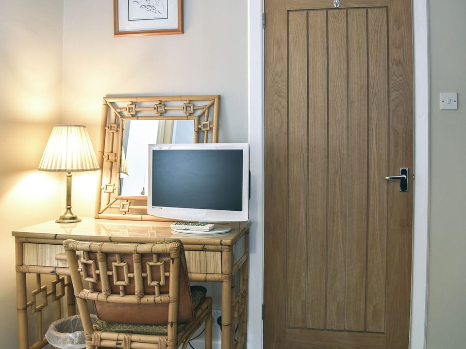 Double bedroom | Pepper Pot, Milford on Sea