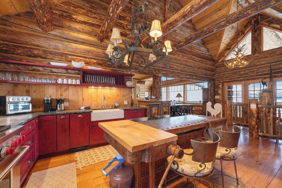 Fully stocked gourmet kitchen!