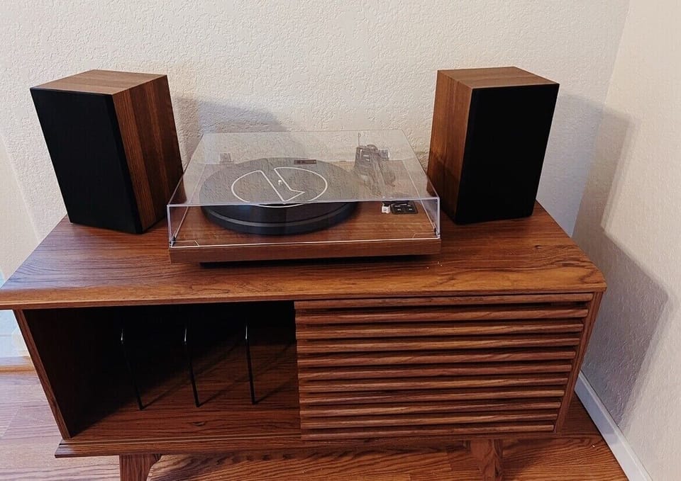 Record player vinyls provided of some of the top selling albums of all time!