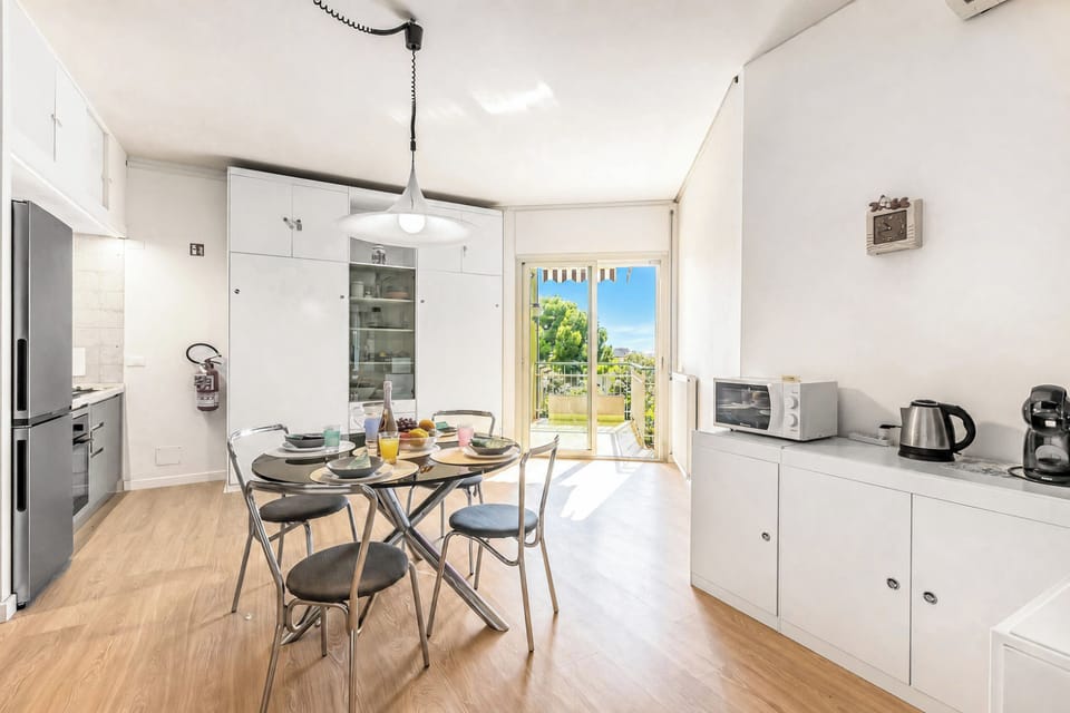 Kitchen and dining area