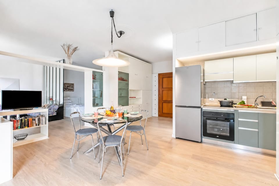 Kitchen and dining area