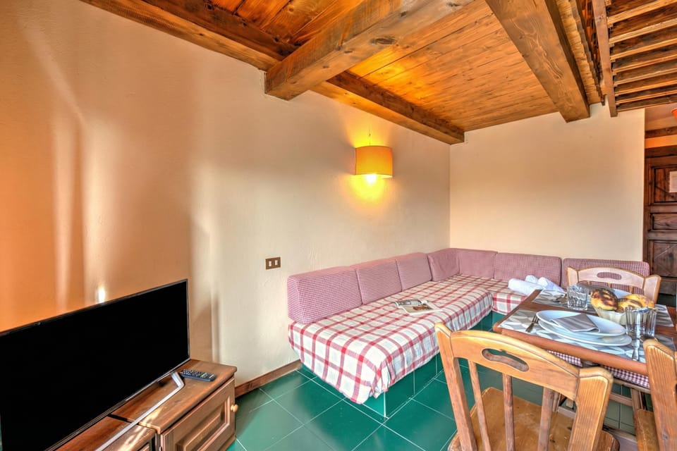 Living and dining room