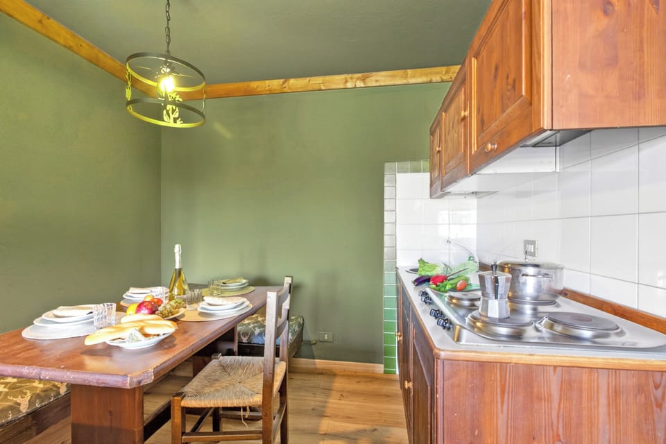 Kitchen and dining area
