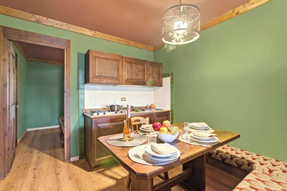 Kitchen and dining area
