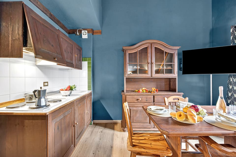 Kitchen and dining area
