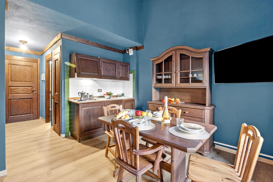 Kitchen and dining area