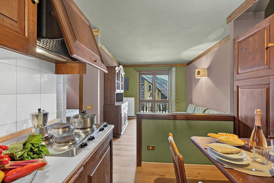 Kitchen and dining area