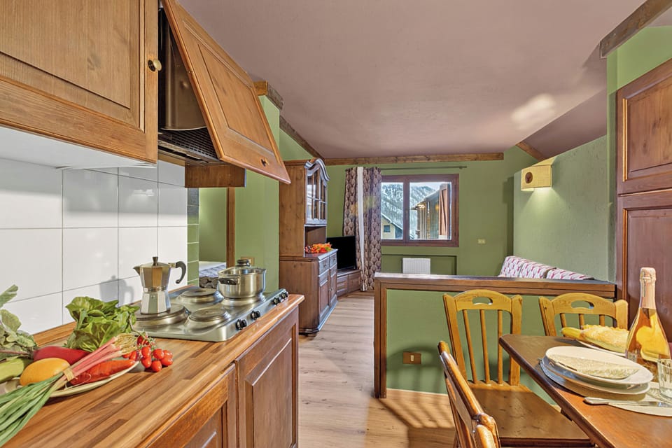 Kitchen and dining area