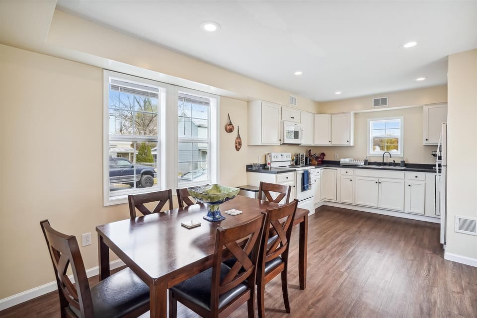 Kitchen/dining