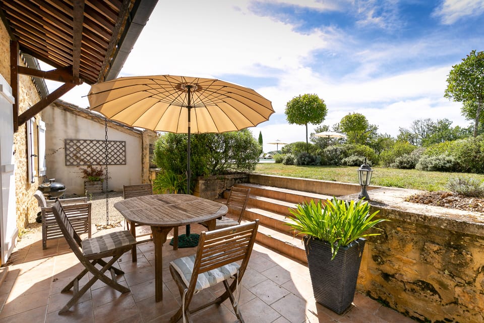 Courtyard which leads directly to the pool