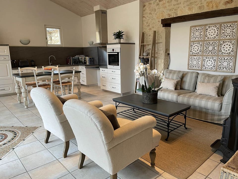 La Balie La Lavandiere Kitchen Living Area