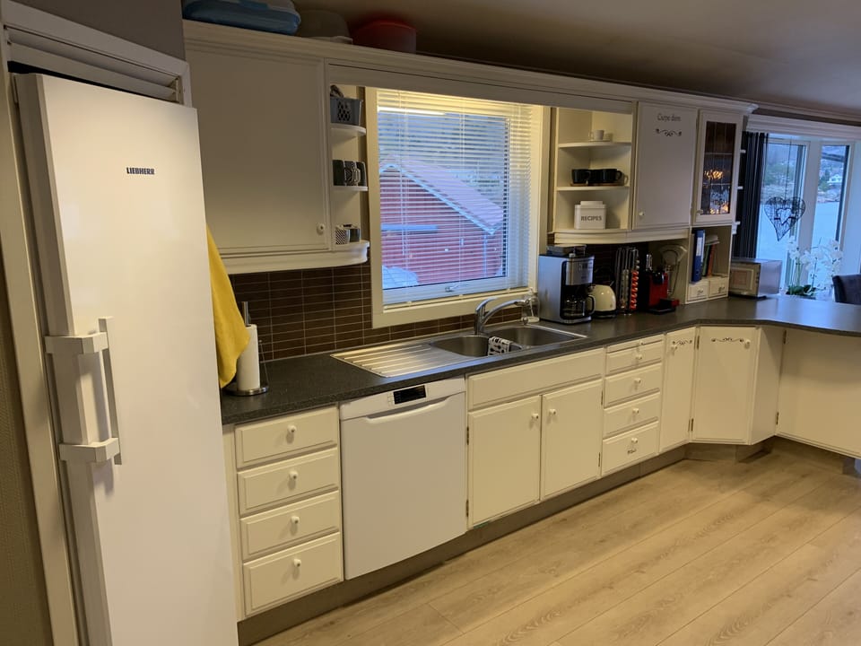 Part of well equipped kitchen