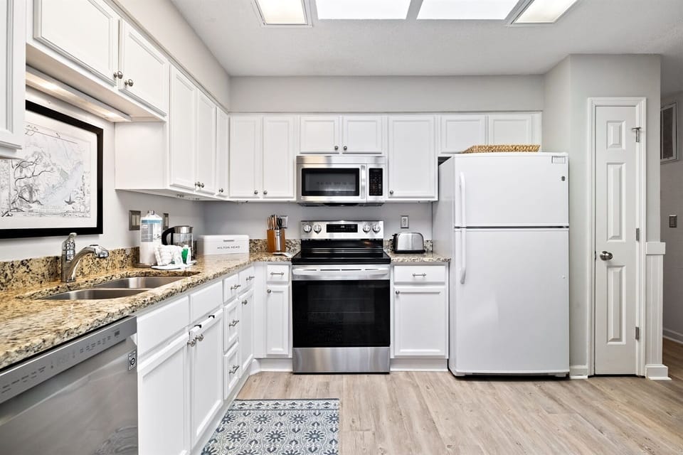 12_Fully equipped kitchen2