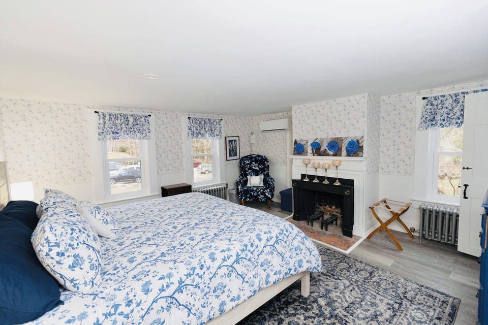 Full king bed