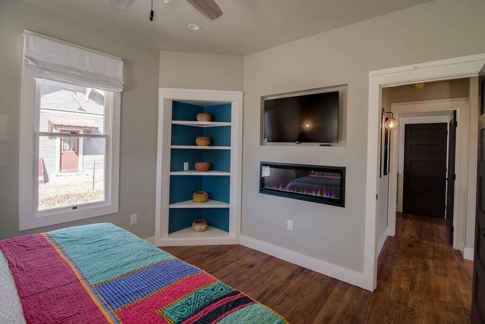 Bedroom fireplace & tv