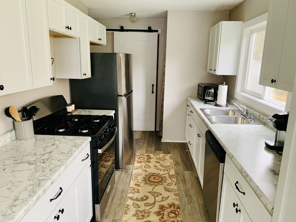 Fully equipped and updated kitchen