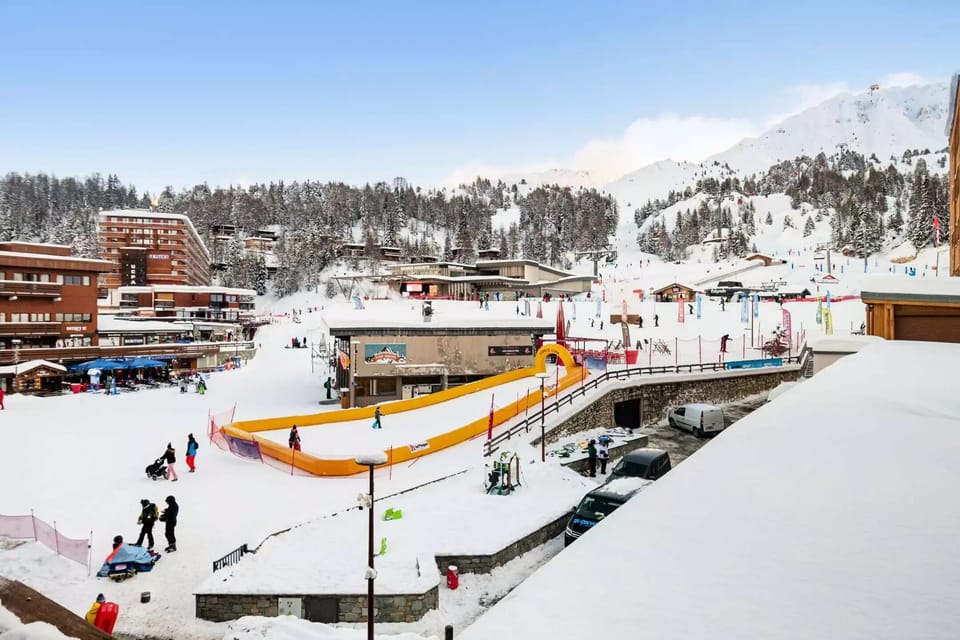 Snow and ski sports