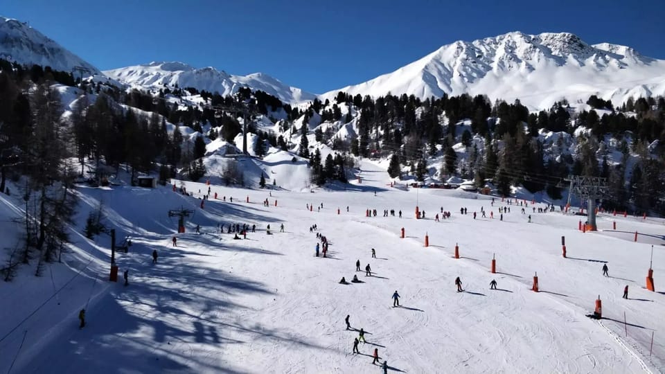 Snow and ski sports