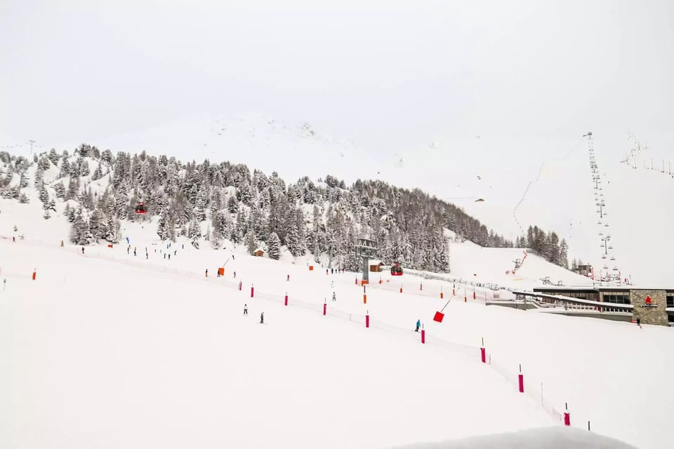 Snow and ski sports