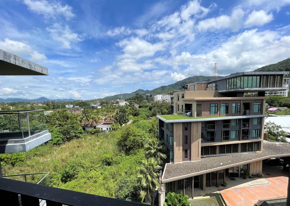 Top floor apartment at 6th Avenue near Surin beach (9748)