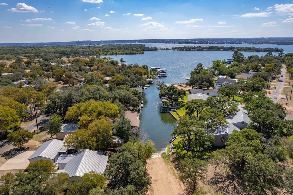 Woodland Hills Park and public launch ramp next door