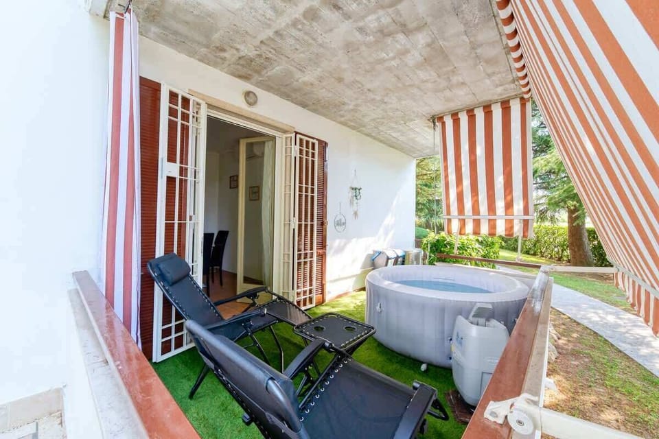 Jacuzzi privata su terrazzo esterno
