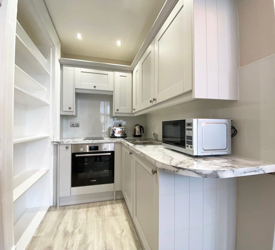 If eating out in the many nearby restaurants isn't your thing then enjoy your favourite recipe in our kitchen. 
