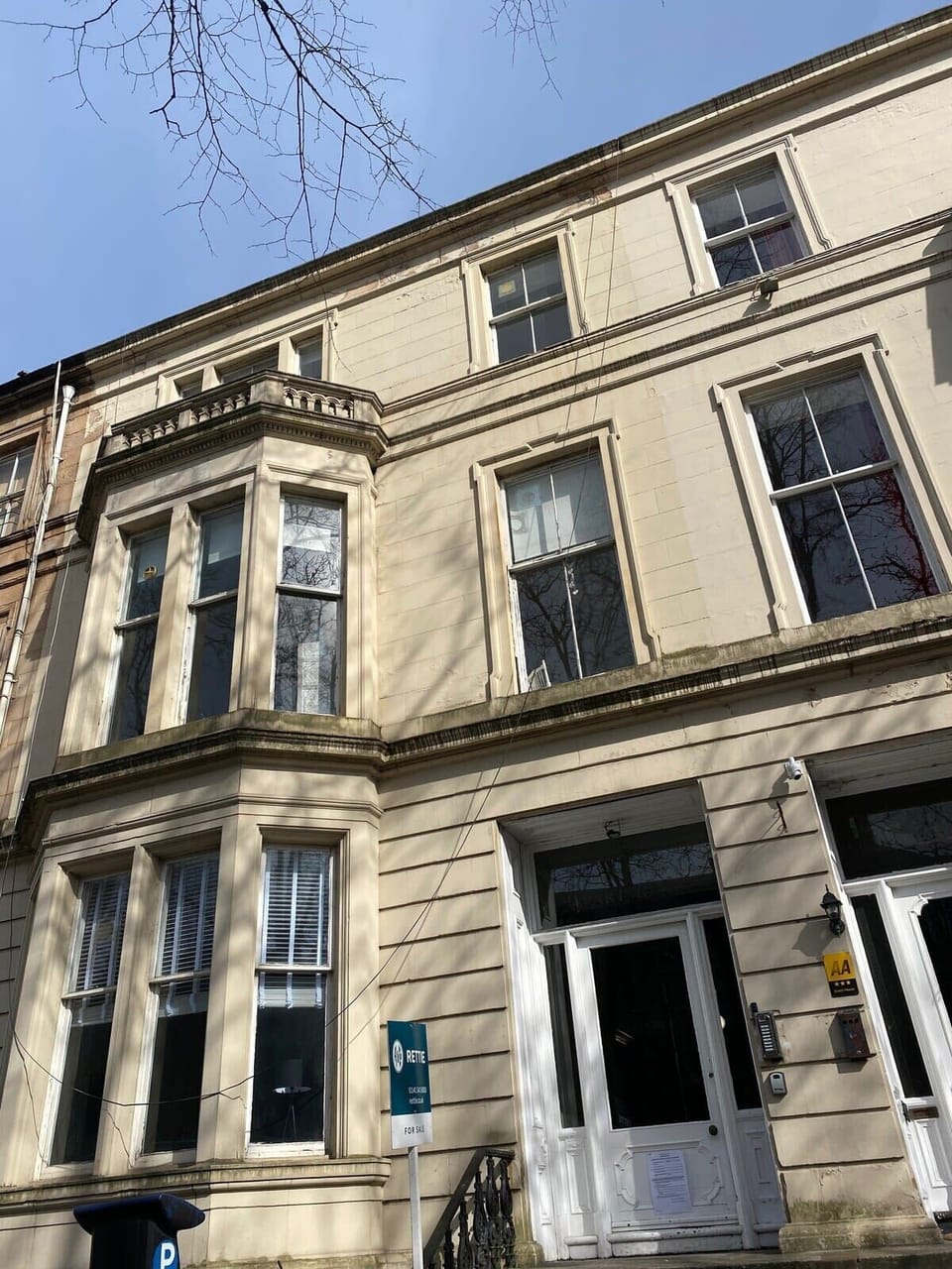Traditional West End terraced building with amazing period features throughout 