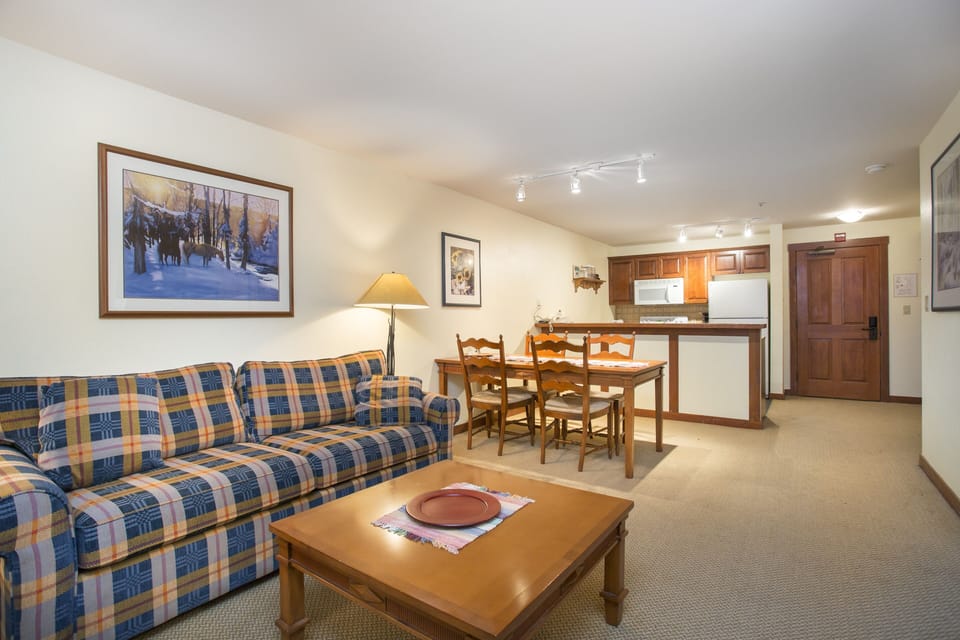 Flooring, Living Room, Room, Indoors, Couch