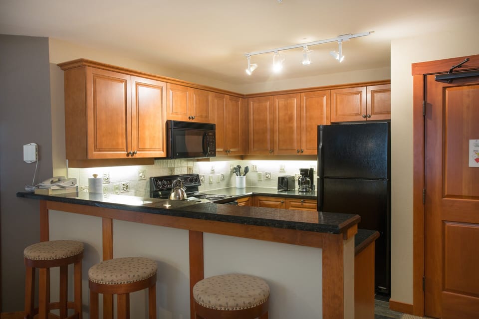 Furniture, Indoors, Room, Kitchen Island, Kitchen