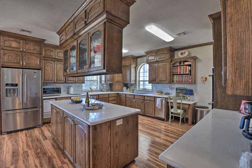 Kitchen | 1st Floor | Coffee Maker | Complimentary Spices