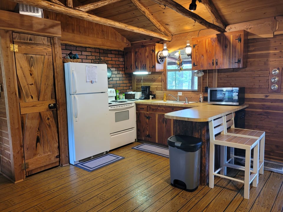 Kitchen has many amenities 