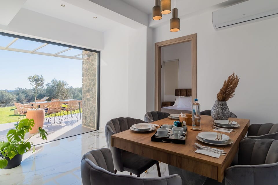 Kitchen, Living Room