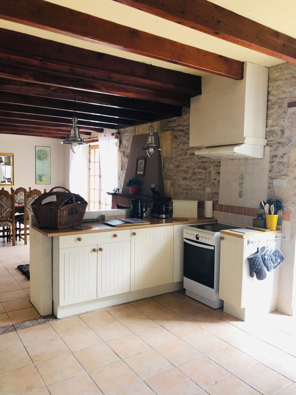 Other side of kitchen which also has a fridge/freezer and large separate fridge