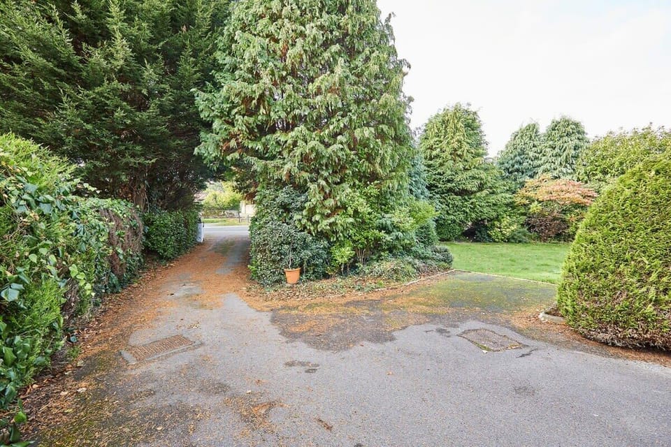 White Lodge, Scalby - Host & Stay