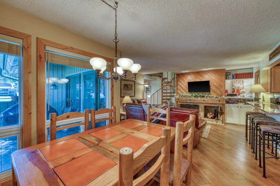 Open concept living and dining area within the 2 bedroom at Flying Dutchman