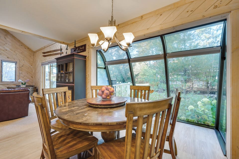 Dining Area | 1st Floor | High Chair Available