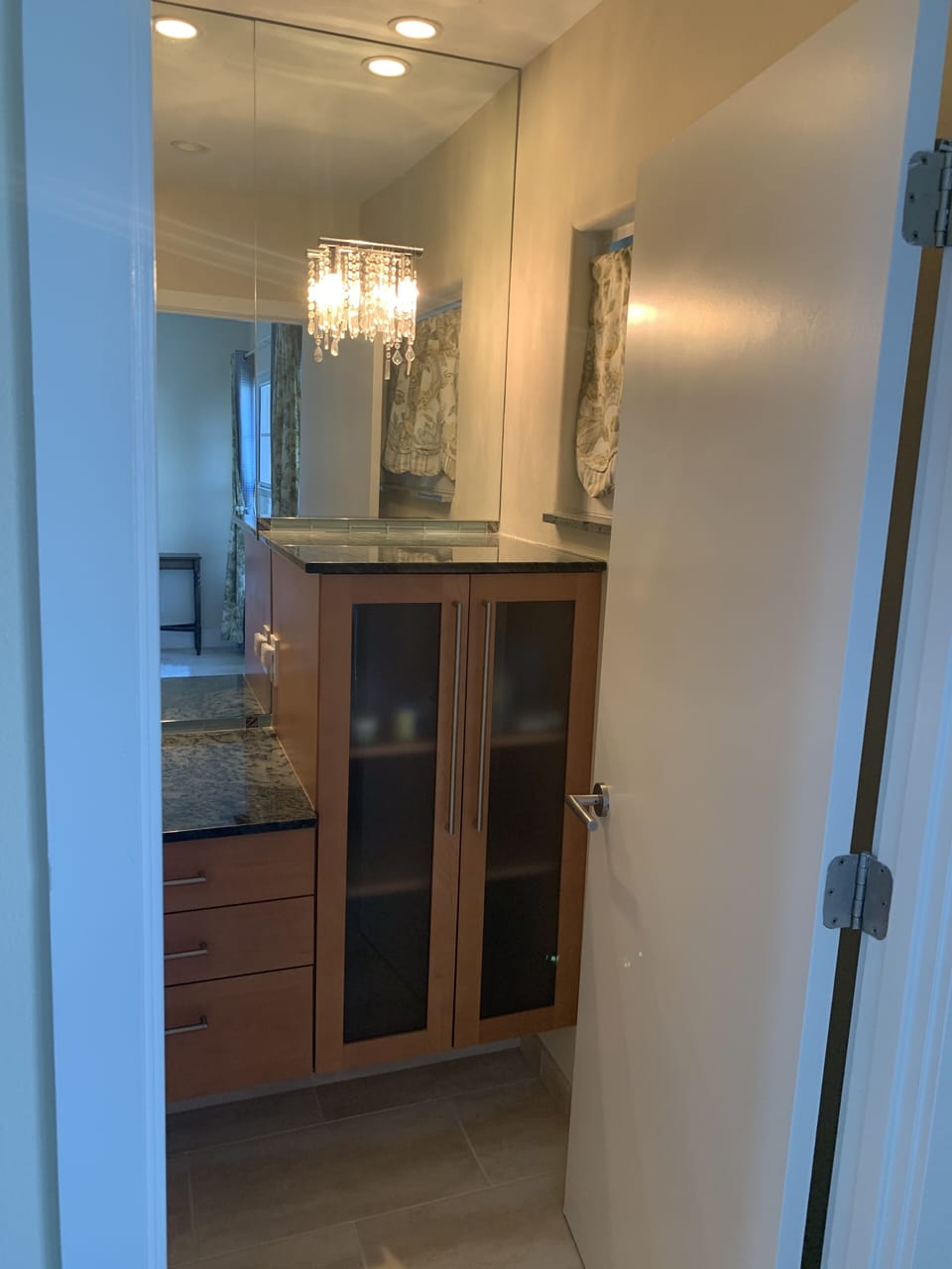 master bedroom bathroom