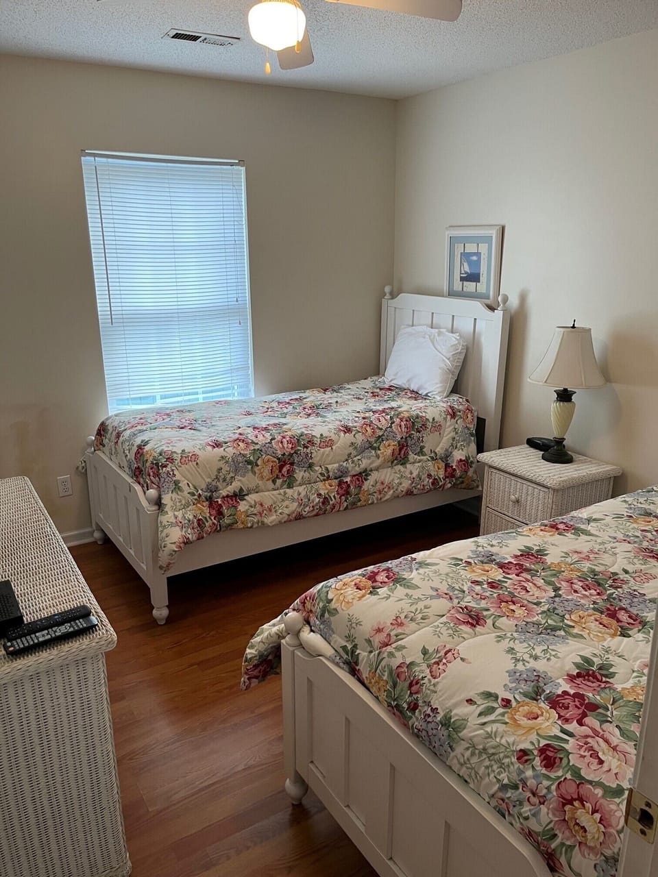 Bedroom with two twin beds