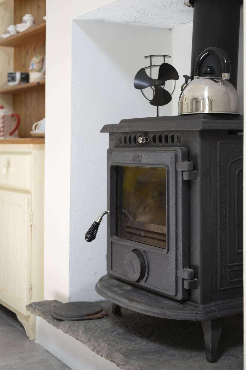 Solid fuel stove 