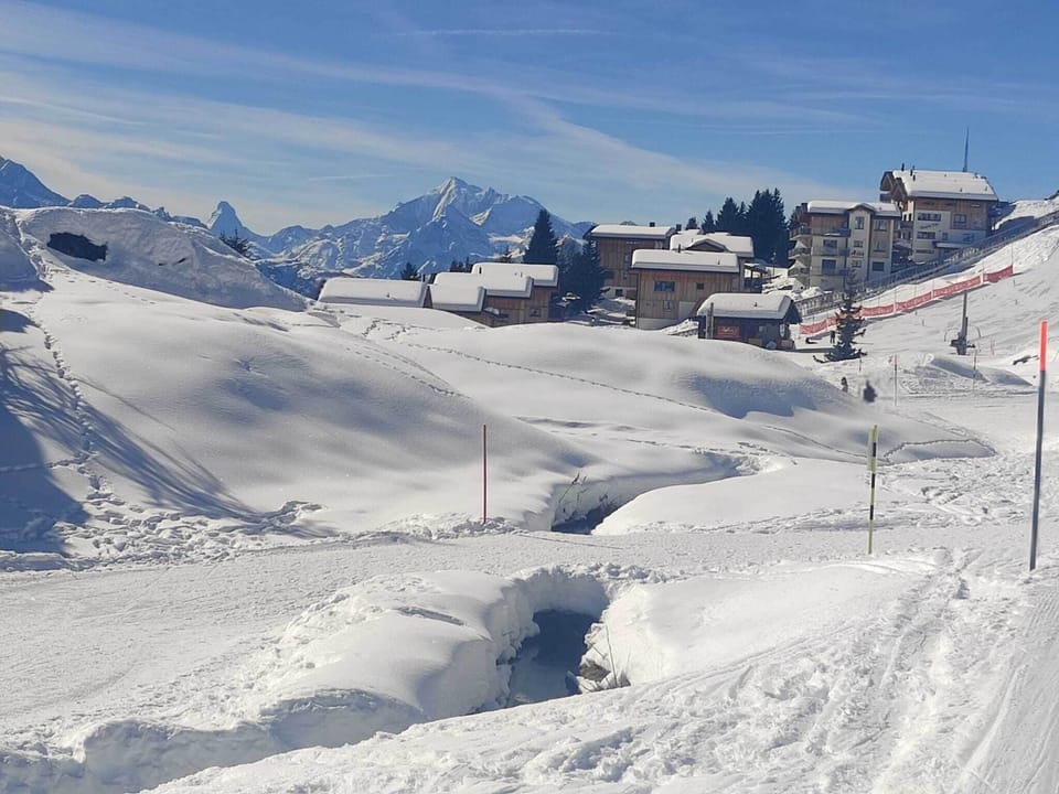 Snow and ski sports